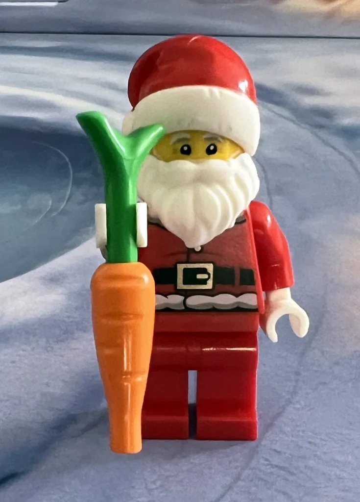 NEW LEGO SERIES 8 SANTA CLAUS MINIFIG, TREE & PRESENTS Christmas minifigure  8833